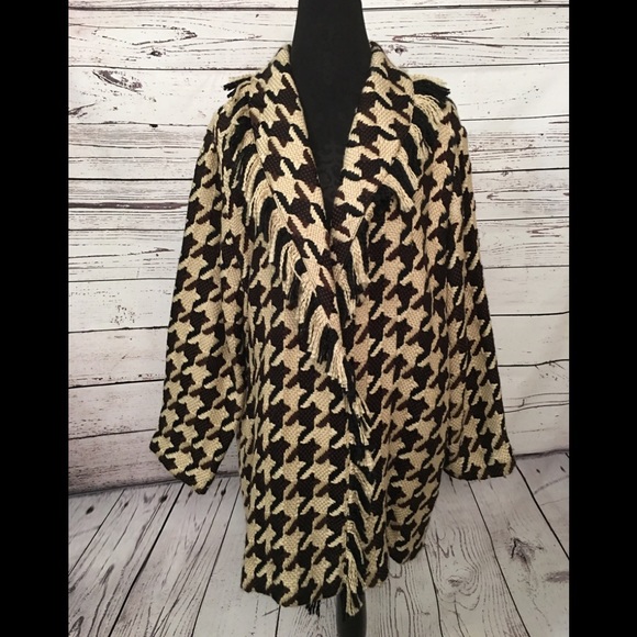 Chicos Houndstooth Jacket 